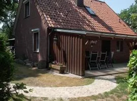 Holiday Home mit überdachter Terrasse und Carport by Interhome