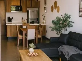 Stylish Condo Steps to Beach & Malecón