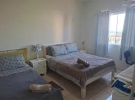 Apart próximo a Unimed, Catedral e HSA com 2 quartos com 2 ARES e garagem