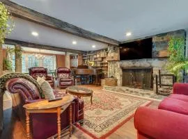 3 Mi to Mount Snow Spacious West Dover Home