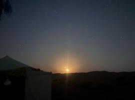 نسائم الشرق, готель у місті Al Qābil