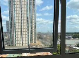 A Cozy Bedroom at the heart of Stratford, London