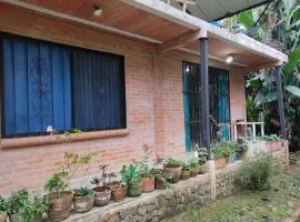 Cabaña en Pance Nido de bromelias