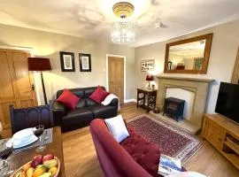 Spinners View - Elegant Victorian Duplex Central Skipton & Parking
