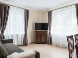 Private 120m2 House with 1000m2 Garden for 8 Guests