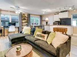 1 Mi to Boat Ramp Lake Livingston Getaway with Deck