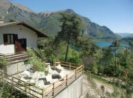 Apartment Wohnung im ersten Stock mit schönem Seeblick by Interhome