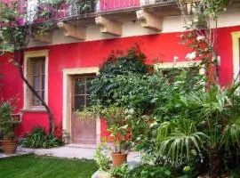 Apartment Wohnung 'Glicine' mit Wasserblick by Interhome