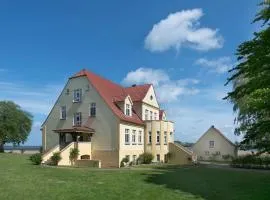 Apartment Wohnung im Erdgeschoss des Gutshauses by Interhome