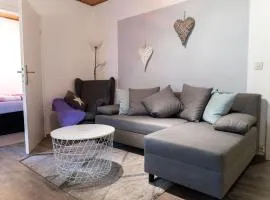 Apartment Tolles Appartement mit offenem Kamin by Interhome