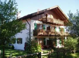 Apartment Komfortable Ferienwohnung in Bad Bayersoien by Interhome