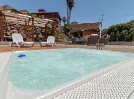 Holiday Home Zyklopenhaus- Erstaunliche Aussicht und privates Mini-Spa by Interhome