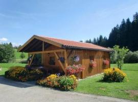 Holiday Home in Röhrnbach mit Grill und Terrasse by Interhome, Hotel in Röhrnbach