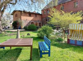 Apartment Brennerei Haselberg by Interhome, khách sạn ở Wriezen