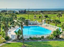 2 Studios Beach Boardwalk 2 Pools TennisPickleball Island Retreat Complex