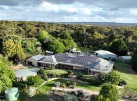 Pet Friendly Studio with Views Near Hahndorf, Hotel in Mylor