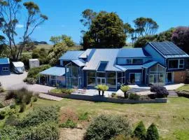 Skyescape on Northshore Queen Bedroom