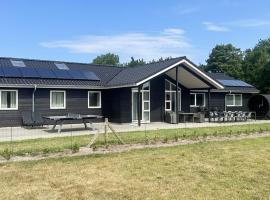 16 person holiday home in Rømø, hotel in Rømø Kirkeby