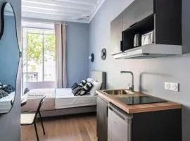 Bright, air-conditioned studio in Paris 17