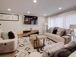 Great for Gatherings! Modern Lanham Duplex