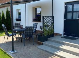 Ferienwohnung Claudia Landurlaub - ABC332, hotel en Neuburg