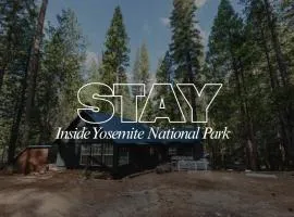 Rare Stay Inside Yosemite NP w Hot Tub, AC, WiFi