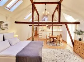 1F Good connection to Frankfurt city, fair&airport