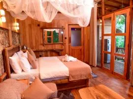 Eco Cabins Hideaway Ella