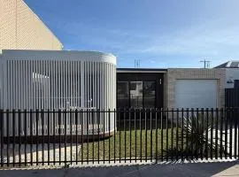 Castaway 2br Waterfront Lakes Entrance