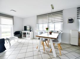 Haus Windhuug Wohnung 2, hotel v mestu Utersum