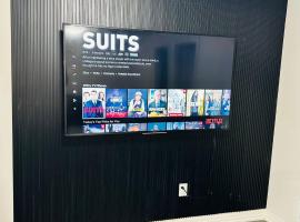 Sky Cove - Modern Comfort, Simple, Cozy, Central, hotel en Saint Thomas