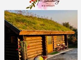 Russet & Rowanberry - Rowanberry Retreat，位于Kriilevälja的酒店
