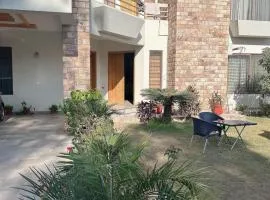 Attock koti-Family Stay-6BR-WiFi-Overseas Guests