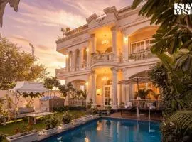 StayVista at Rajmahal Bagh with Heater, AC, WiFi