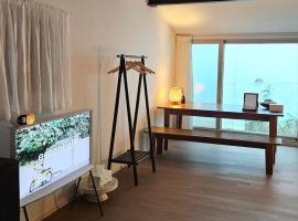 전주- 감성,모던,고즈넉한 분위기 한옥마을 접근성이 좋은 숙소, Hotel in Jeonju