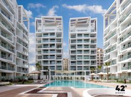 42 Residence by Brown, hotel con parcheggio a Eilat