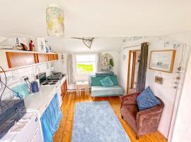 Oceans End, готель у місті Bacton