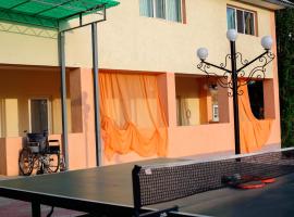 Guest House Issyk-Kul Nomad, guest house in Bosteri