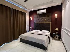 Rooms in DHA Phase 6 - Close to Raya & Dolmen - DHA Lahore, hotel a Lahore