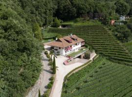 Appartements Fuchsleitenhof am See, Hotel in Kaltern