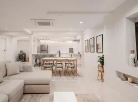 Dokki House I 4BR 3BA I BTS Bearing I Netflix