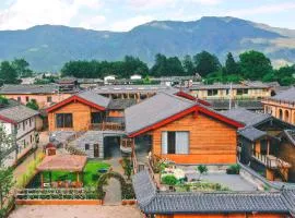Dawnscape snowmountain viewing Courtyard - Baisha old town