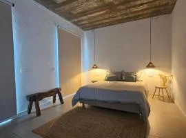 Sunset Guesthouse - Hiking & Beach