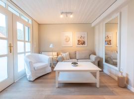 Landhaus am Meer - Whg 2 Süderaue, hotel em Utersum