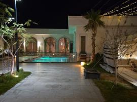 منتجع آركو ARCO Resort, casa de campo em Al Wudayy