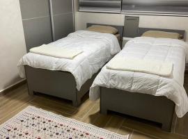 Kirakoupdolis house & restaurant, hotel i Al-Karak