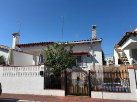 Casa mediterránea junto al mar., Hotel in Chilches