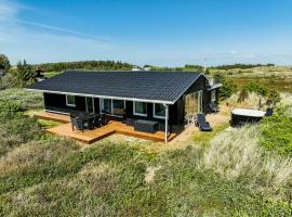 Wellness & Activity House 300 m from the North Sea, hotel i Hvide Sande