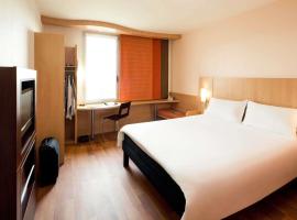 Ibis Barcelona Santa Coloma, Ibis hotel in Santa Coloma