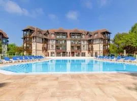 "LE LOFT" , 4 Personnes, Rez de jardin, Terrasse, Piscine Deauville